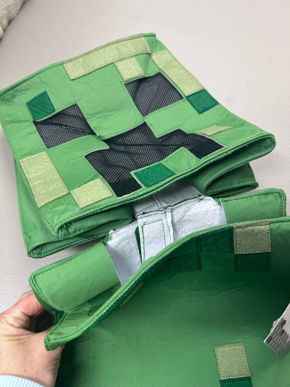 Pottery Barn Kids Minecraft Creeper Halloween Costume Green Pixel Size 3T NWT - Picture 4 of 11